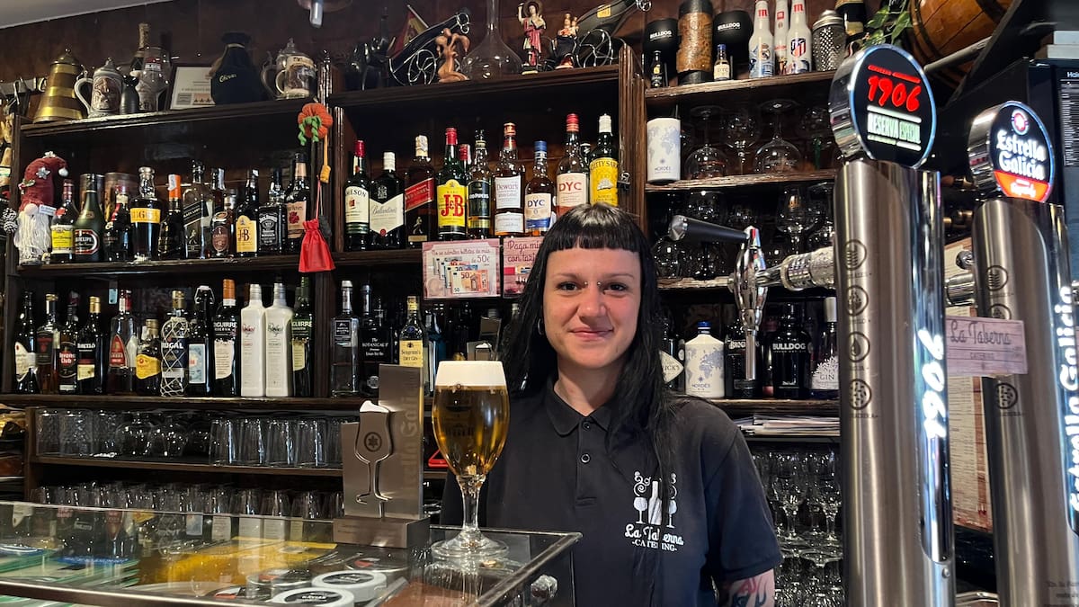 Entrevista a Paula Cobos, la vecina de Alcorcón que ha conseguido el título de " Mejor Tiradora de Cerveza en la Comunidad de Madrid"