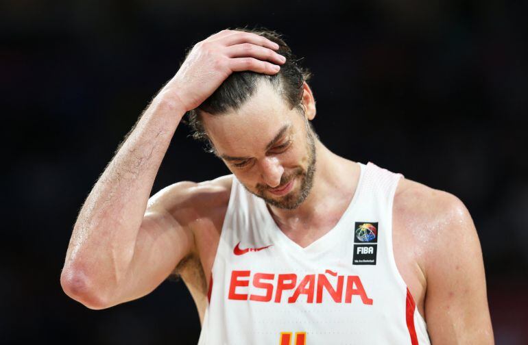 Pau Gasol de España reacciona en el juego ante Eslovenia.