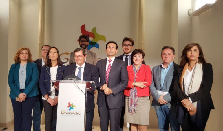 Rueda de prensa de los integrantes de la Mesa del Aeropuerto de Granada