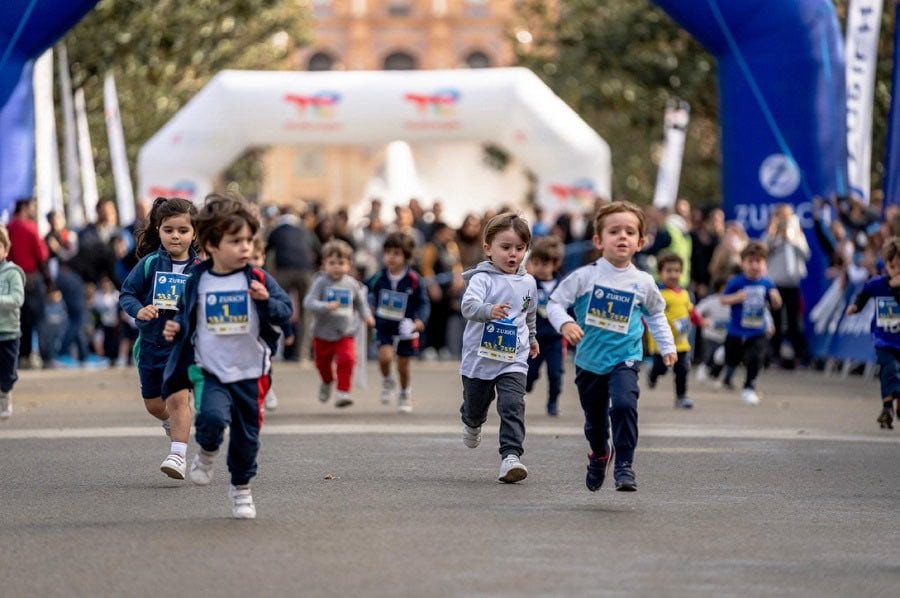 Los más pequeños de la casa salen a correr en Logroño para festejar el día de la patrona, la Virgen de la Esperanza | Actual Sport Gestión