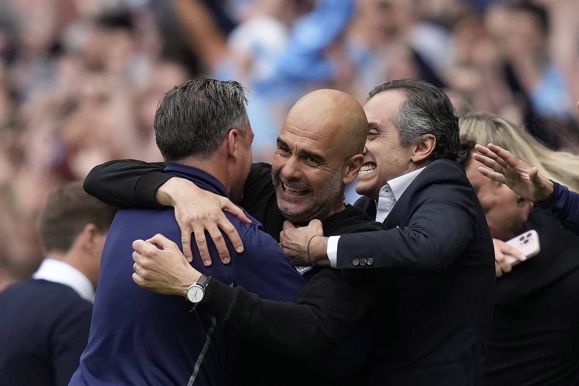 Guardiola celebra su cuarto título de Premier League