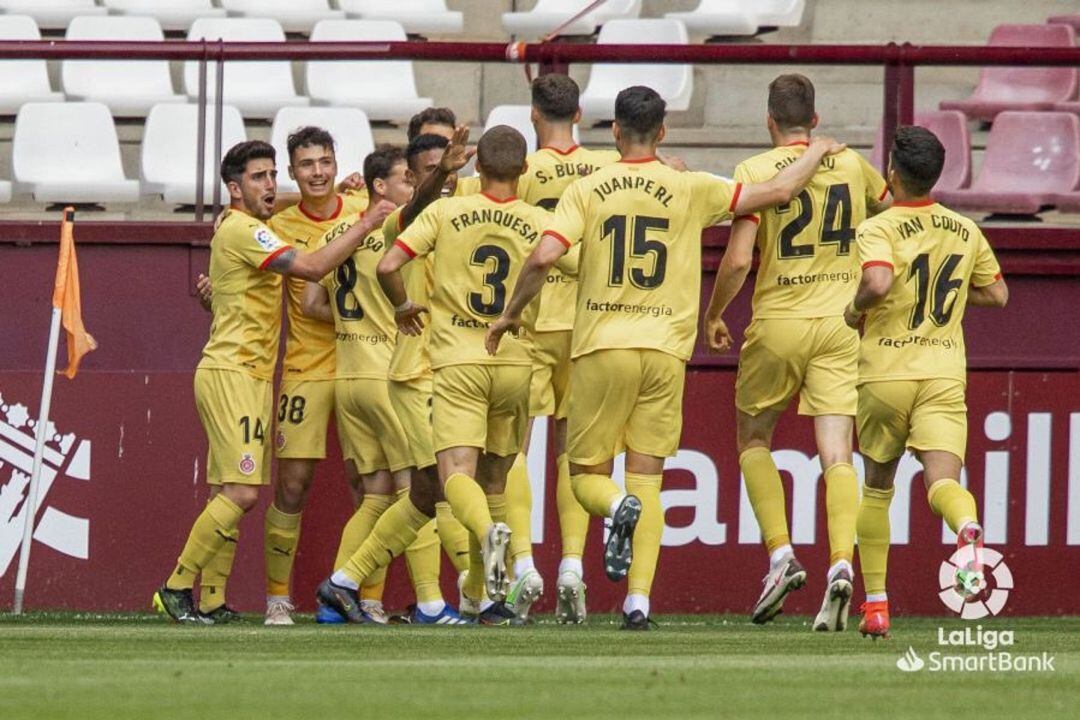 Els jugadors del Girona celebrant un gol a Las Gaunas.