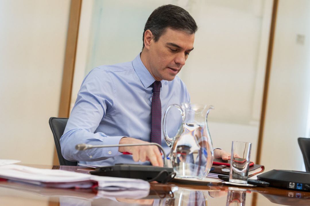 El presidente del Gobierno, Pedro Sánchez, se reúne con los presidentes de las Comunidades y Ciudades Autónomas por videoconferencia, en Madrid
