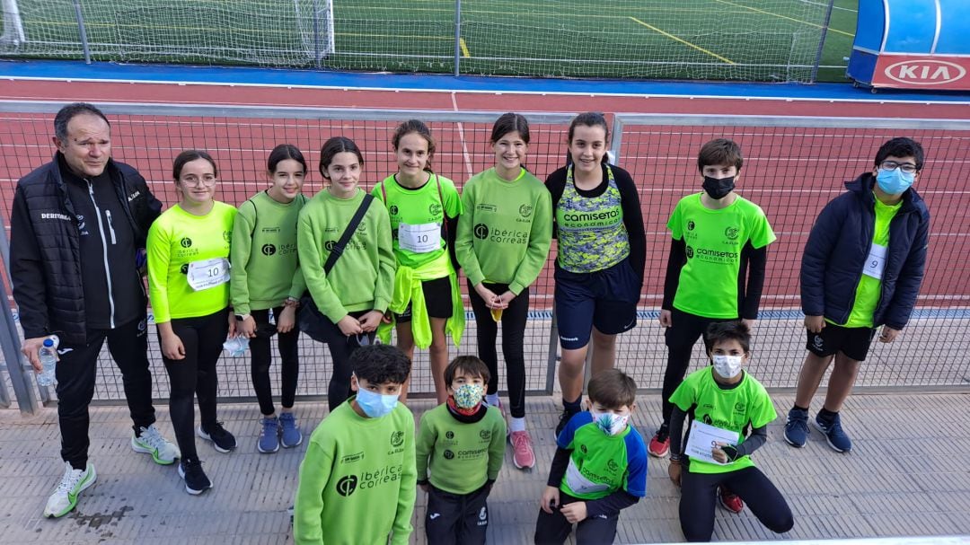 Los infantiles del C. A. Elda brillaron en Petrer