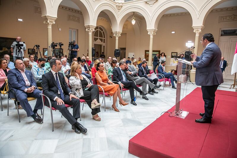 Agustín Rabadán presidente de la Federación de Caza en Castilla La Mancha en el uso de la palabra