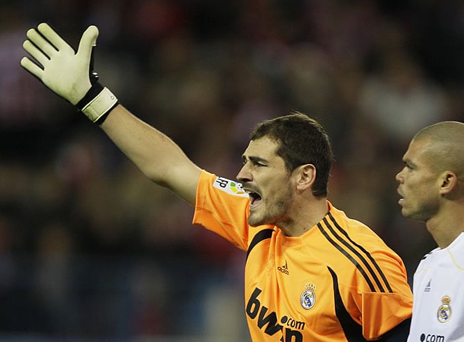 Casillas, enfadado durante un partido