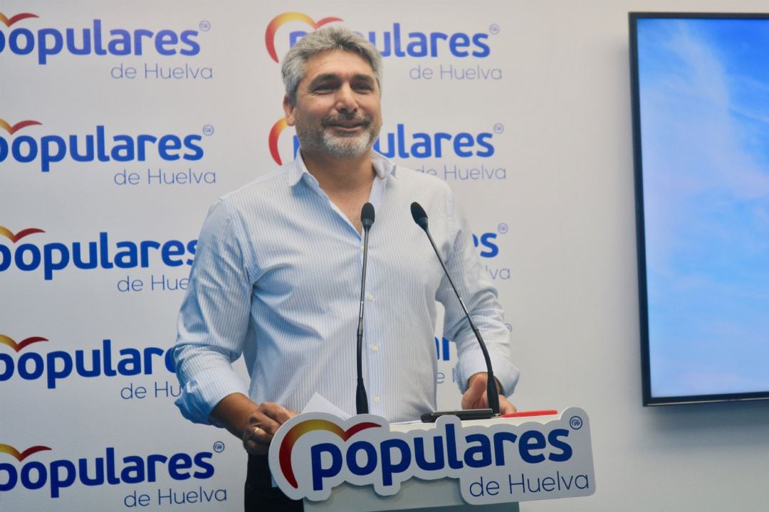 Juan José Cortés, en rueda de prensa.