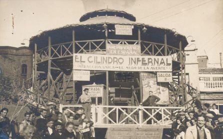 Atracción de la Feria de Córdoba. Año 1932. Archivo Municipal de Córdoba