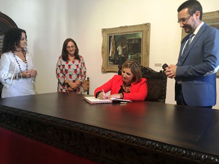 Irene García y Juan Franco, durante un encuentro reciente.