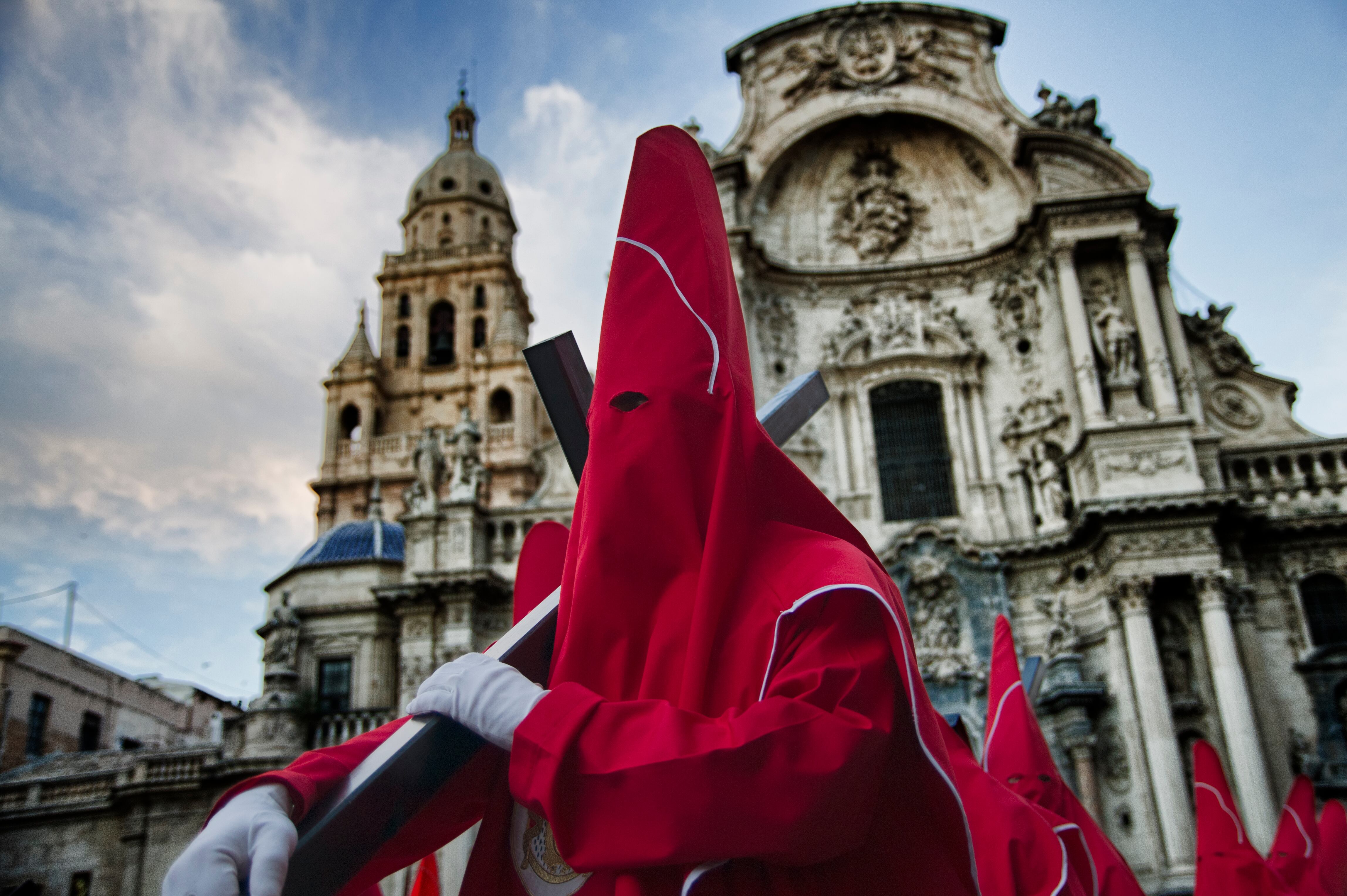 Nazareno del Cristo de la Misericordia en la Semana Santa de Murcia