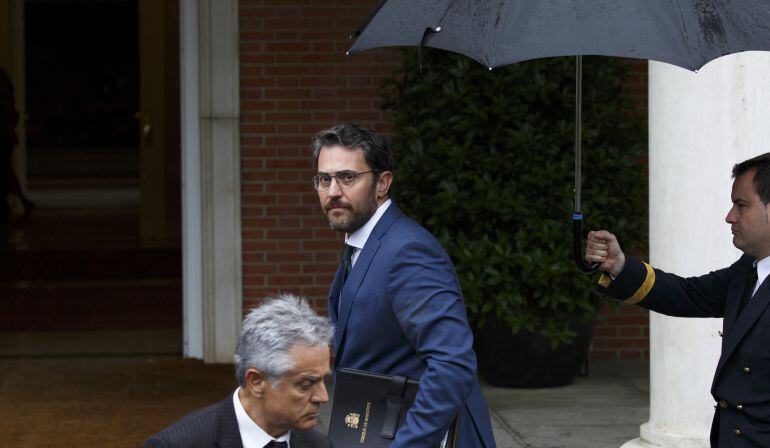 Maxim Huerta, ministro de Cultura y Deportes, visita a Pedro Sánchez.