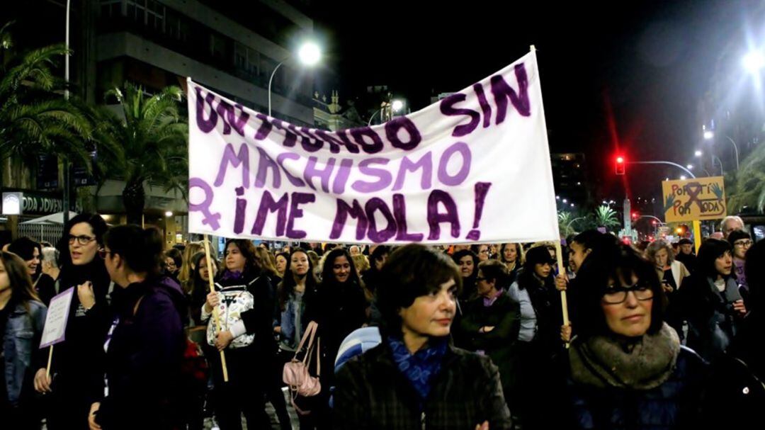 Imagen de archivo de una manifestación contra la violencia machista en Alicante