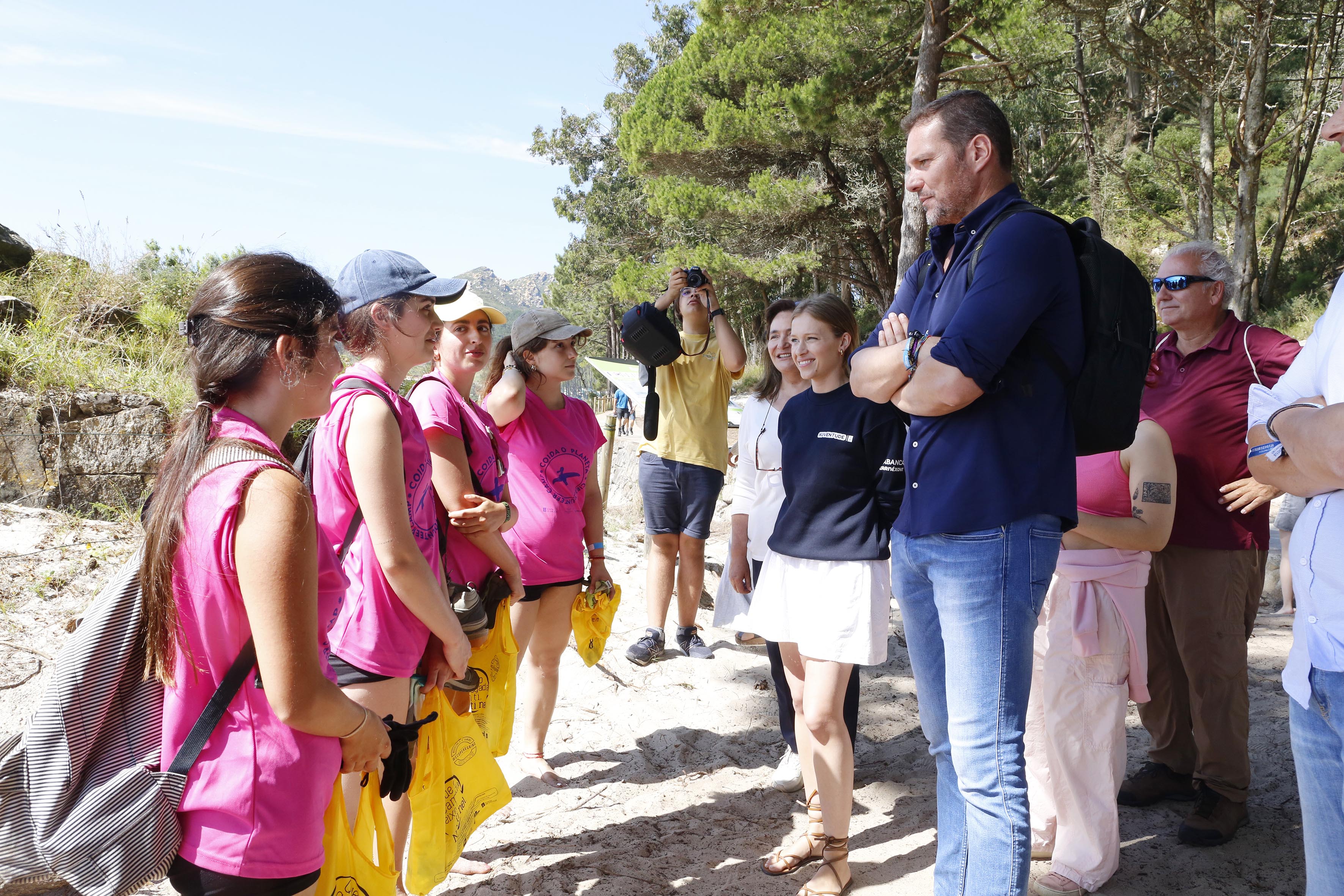 José López Campos durante su visita a las Illas Cíes