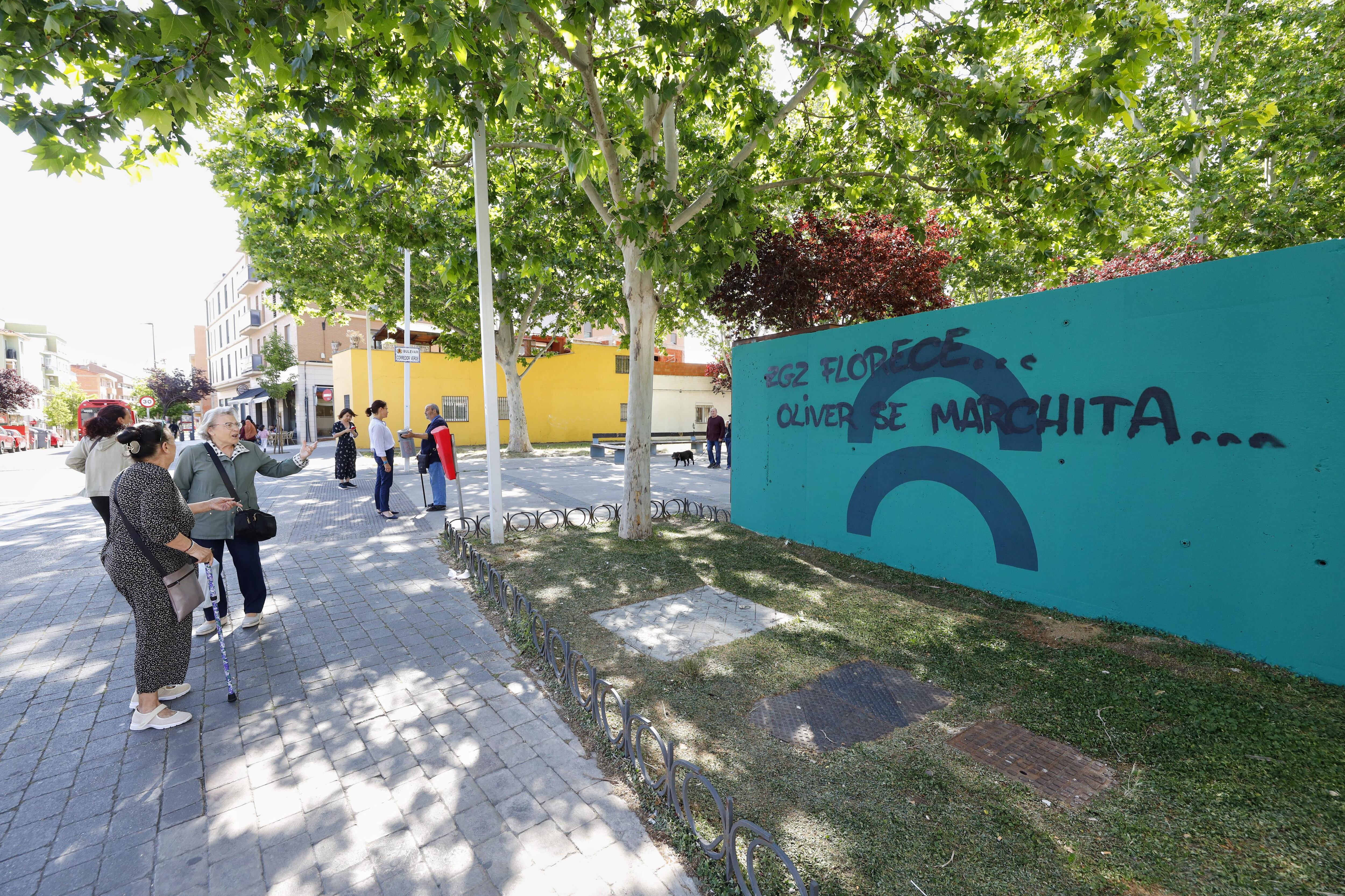 Mural vandalizado en el Oliver