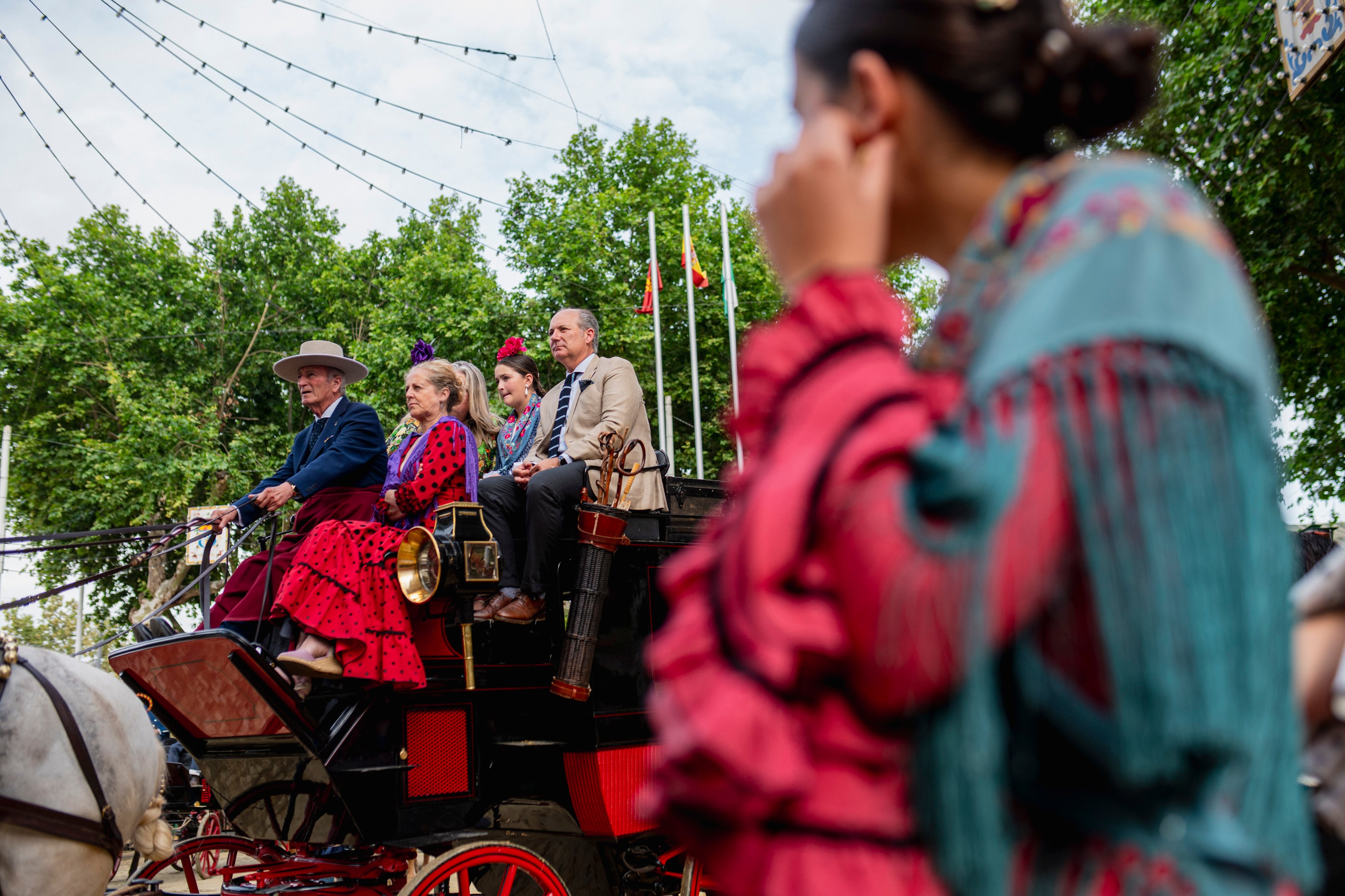 SEVILLA, 24/04/2026.- Ambiente en la Feria de Sevilla, hoy viernes 24 de abril. EFE/Mauri Buhigas