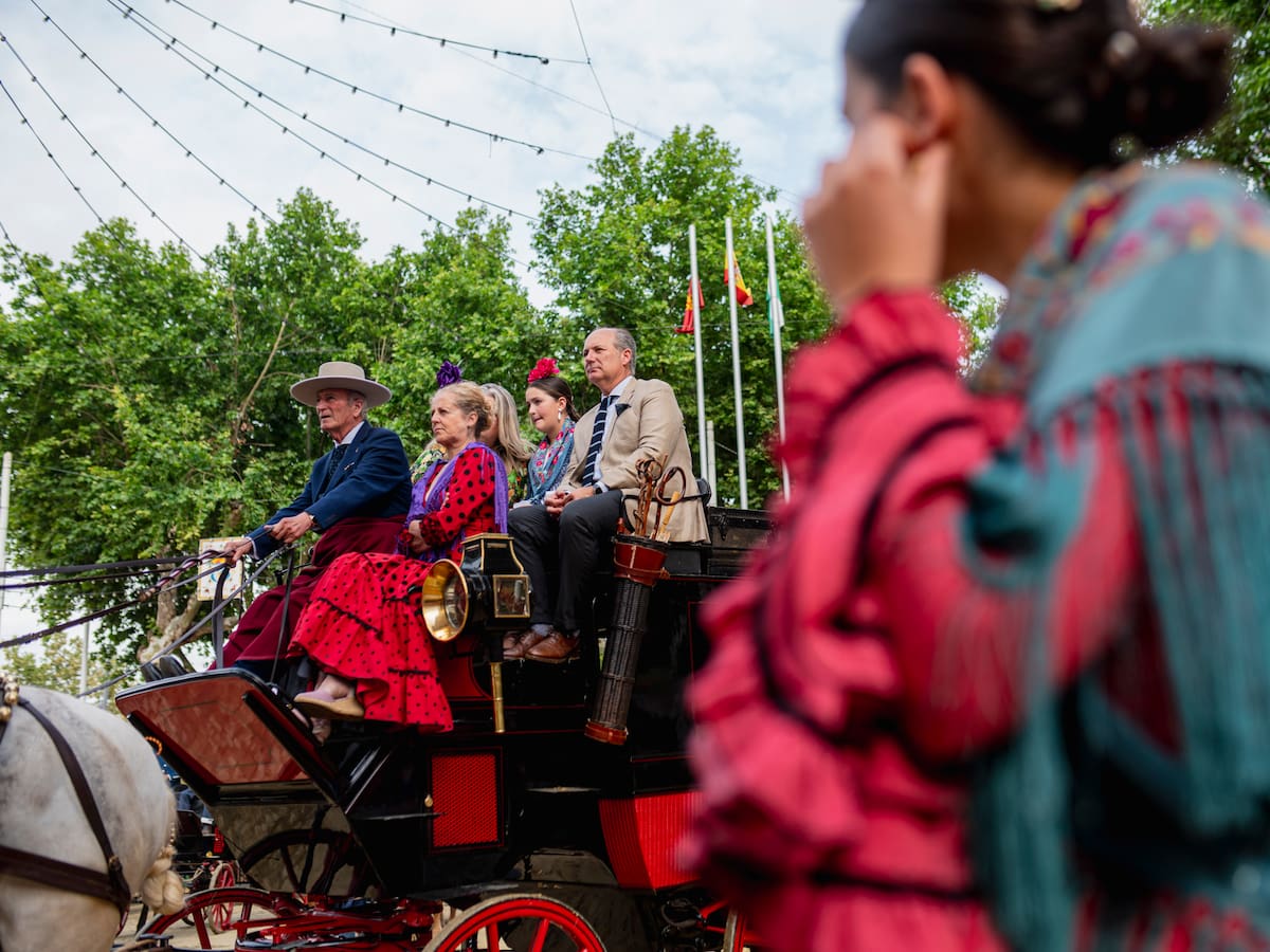 Seis detenidos y más de 300 incidencias en el balance del viernes de Feria de Abril