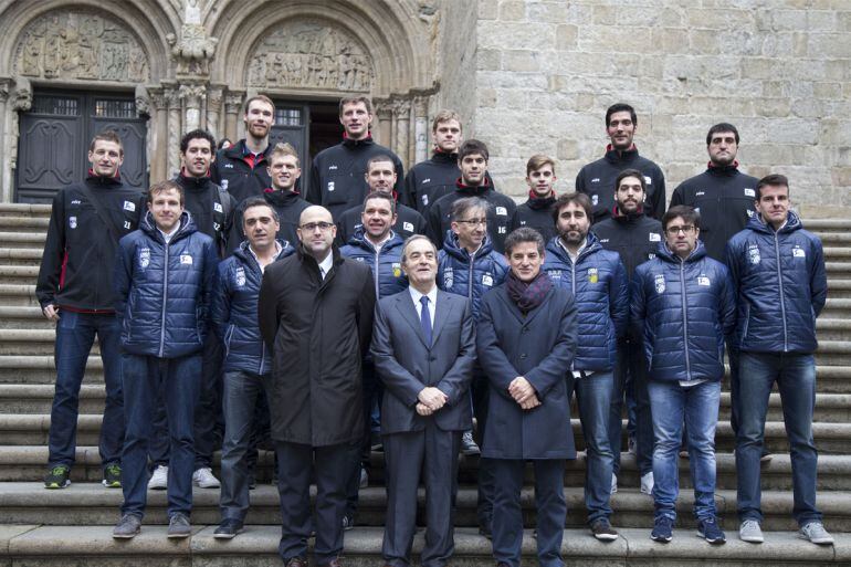 El Obradoiro visitó la catedral compostelana