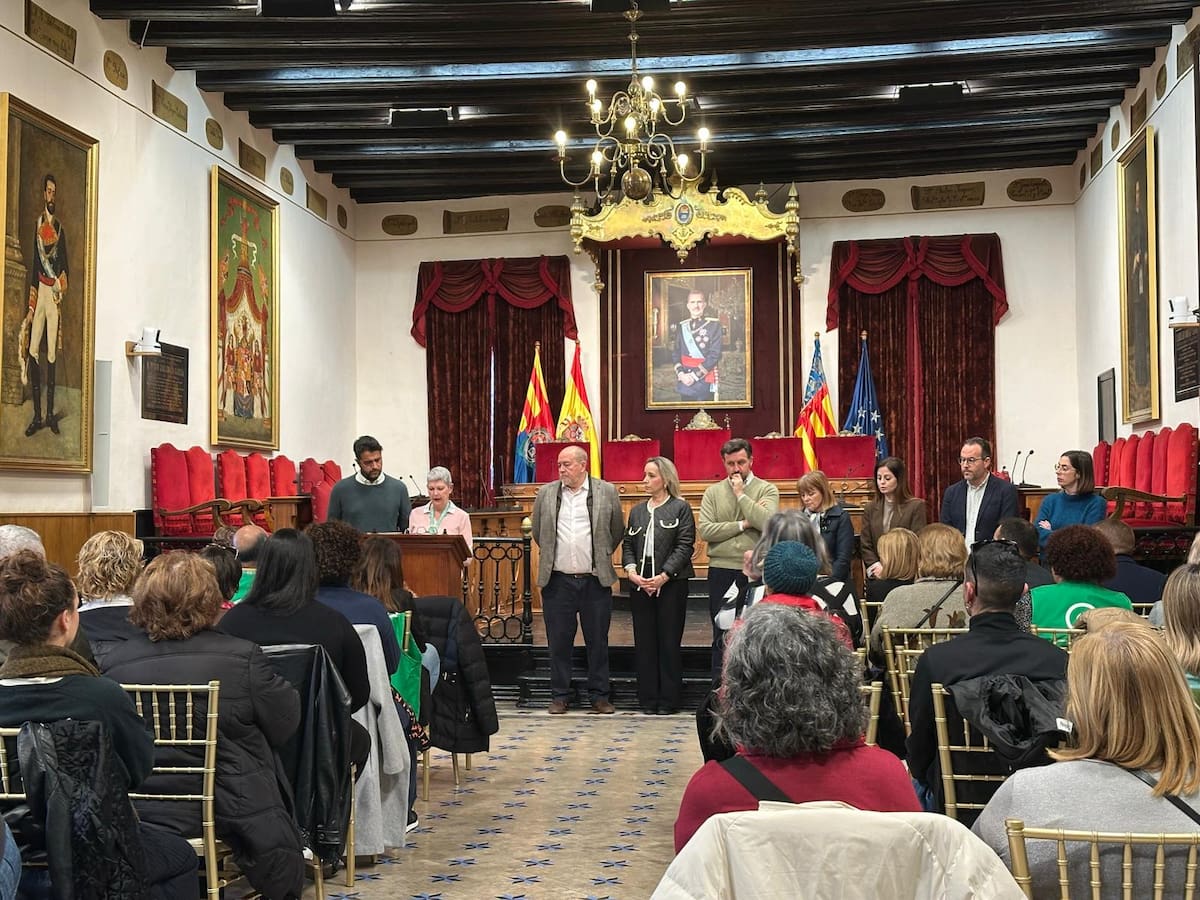 Elche se suma a la conmemoración del Día Mundial Contra el Cáncer