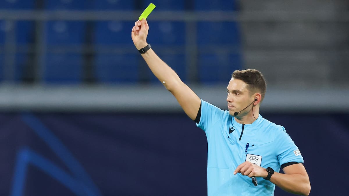 La curiosa técnica del árbitro del Georgia - Portugal: "Menos mal que no ha sacado 10 tarjetas"