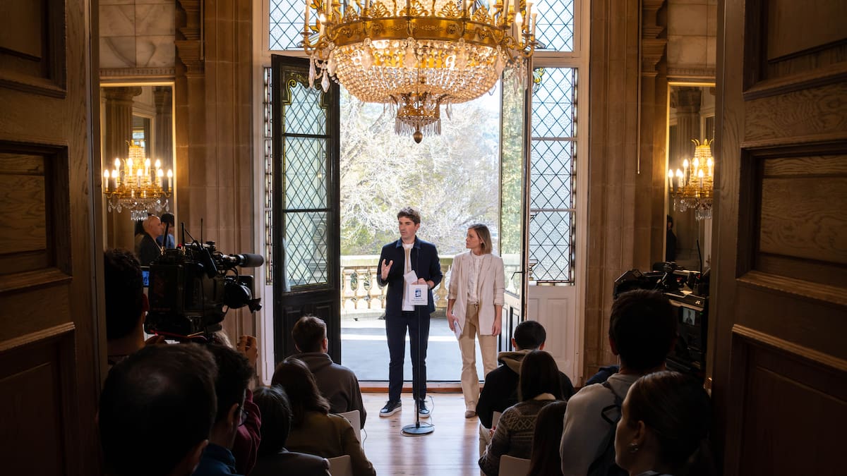 Jon Insausti promete “escuchar más y mejor” a los donostiarras tras su primera Junta de Gobierno