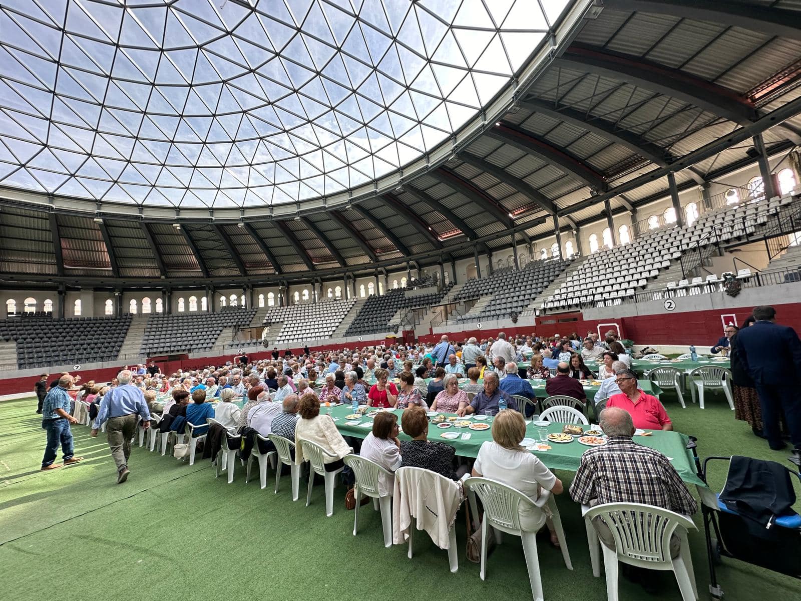 Comida de la asociación de jubilados y pensionistas