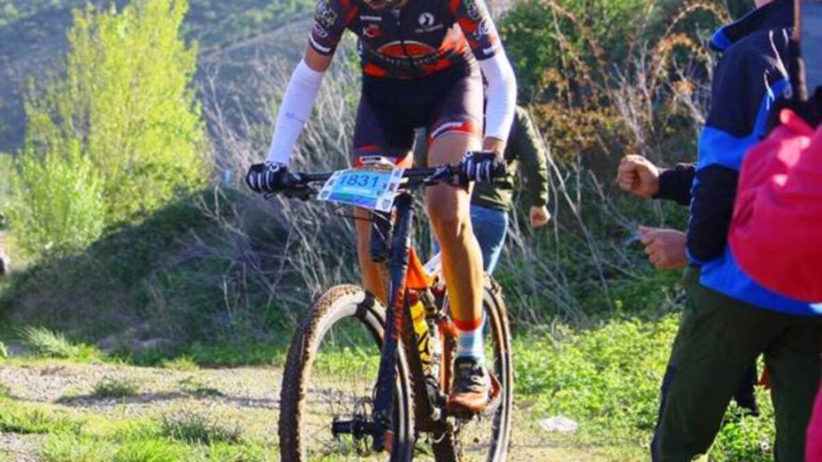 Nos ofrece una ruta muy jacobea, la subida al Acebo