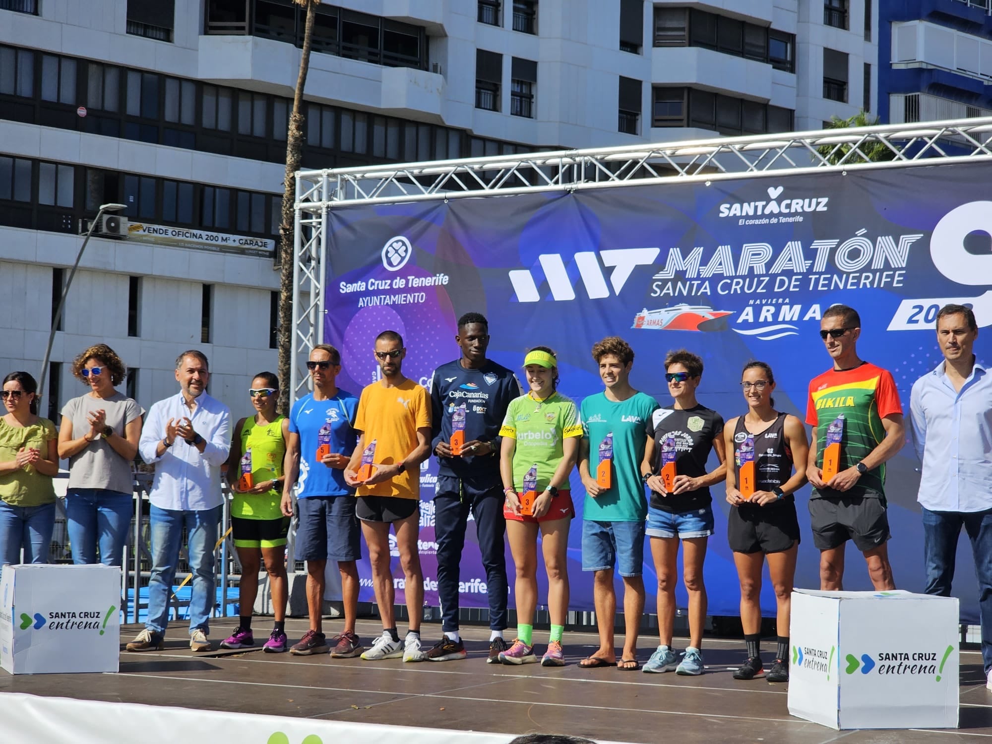 Los distintos ganadores y ganadoras de las tres modalidades posaban al final de la IX edición de la prueba tinerfeña.