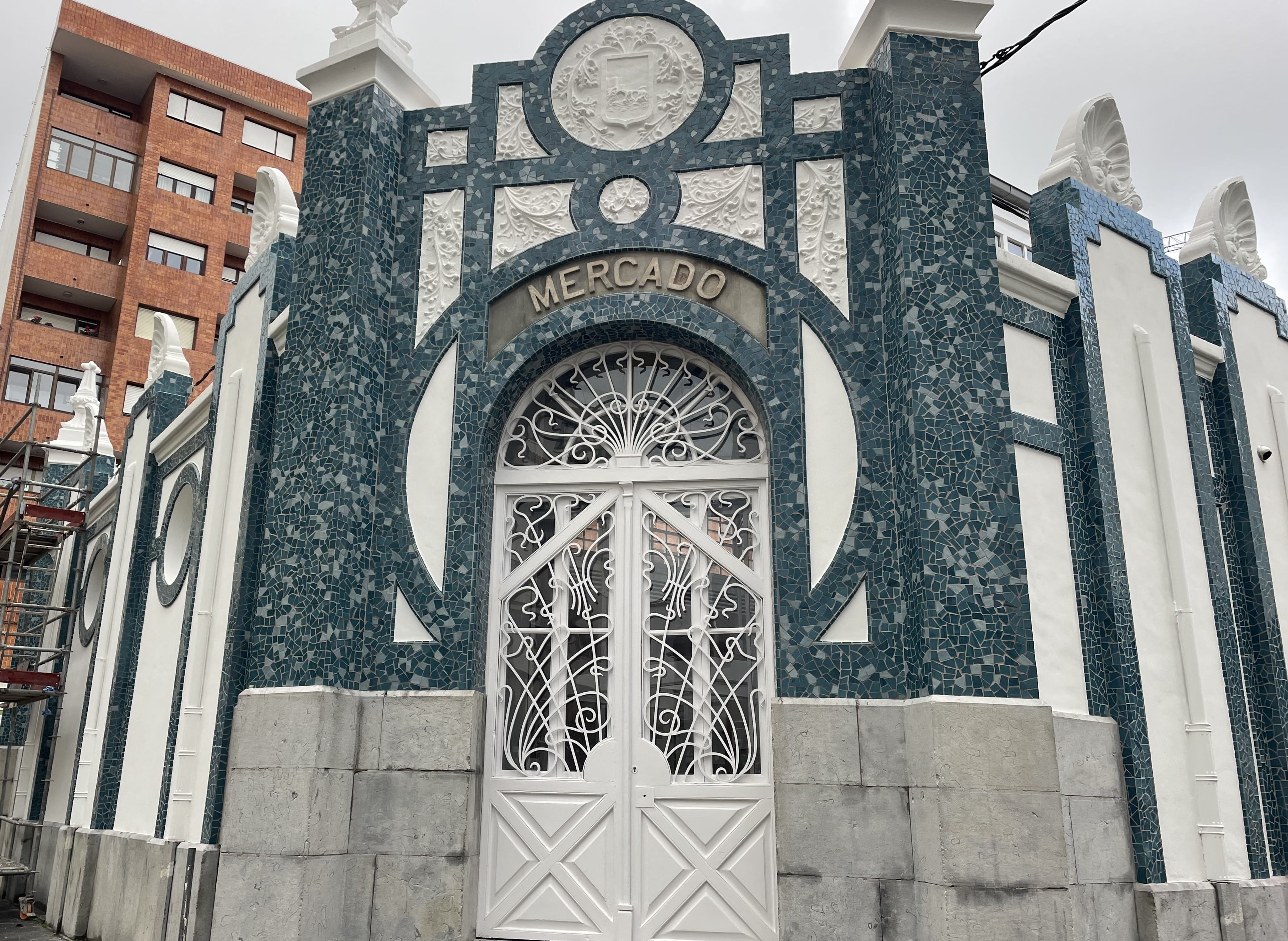 Exterior de la plaza del mercado