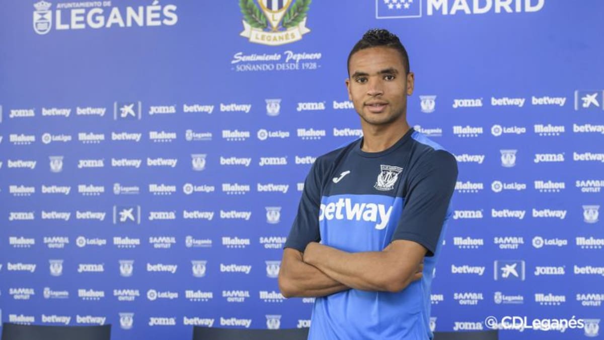El Málaga hace oficial el traspaso de En-Nesyri al Leganés