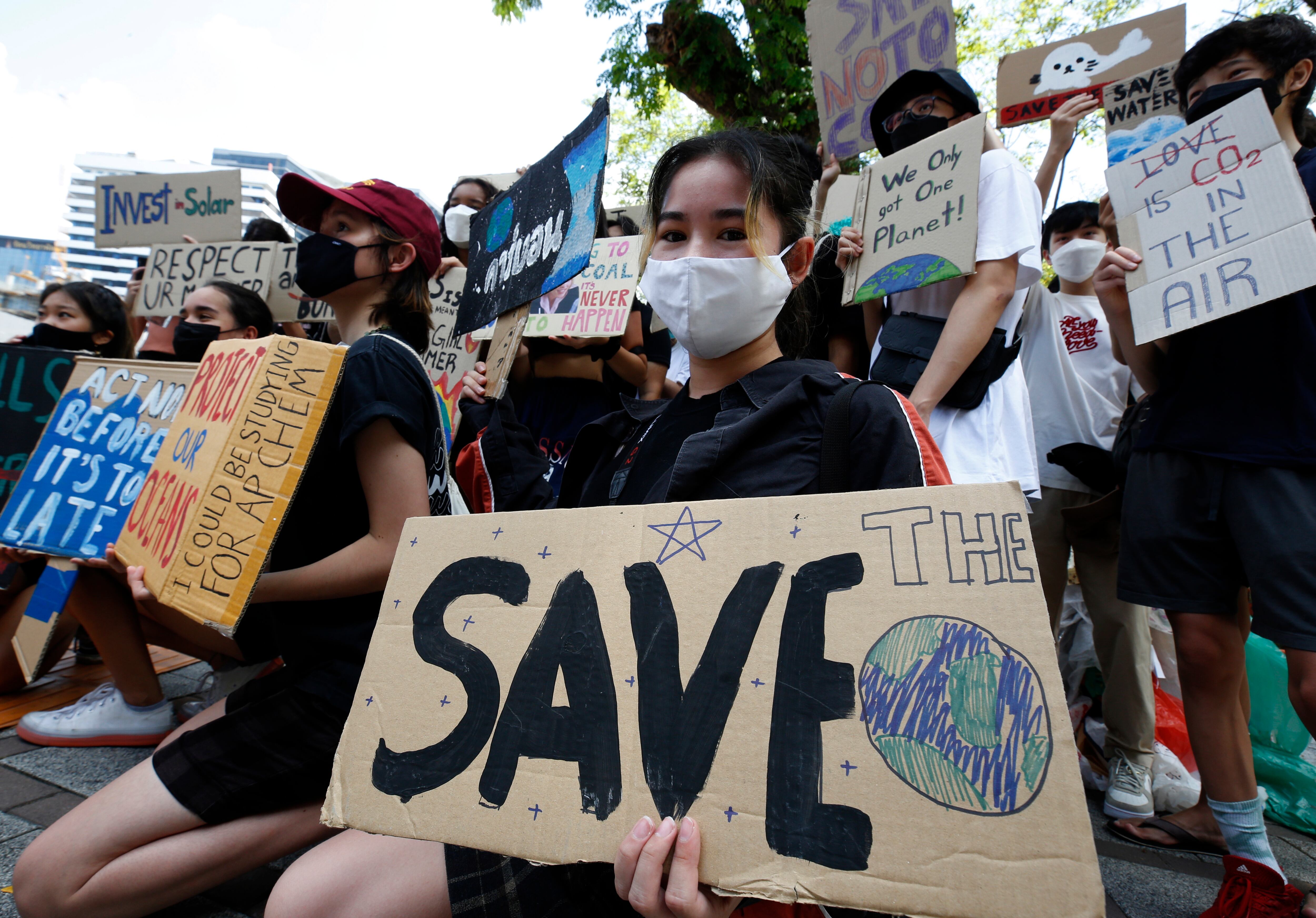 Manifestantes por el Día de la Tierra en Bangkok (Tailandia).