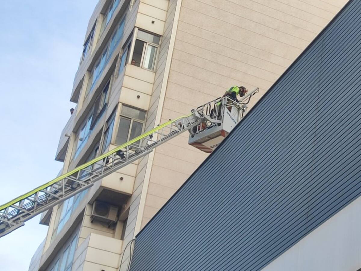 El 112 recibe una llamada alertando de la caída de una persona de un octavo piso en Cartagena