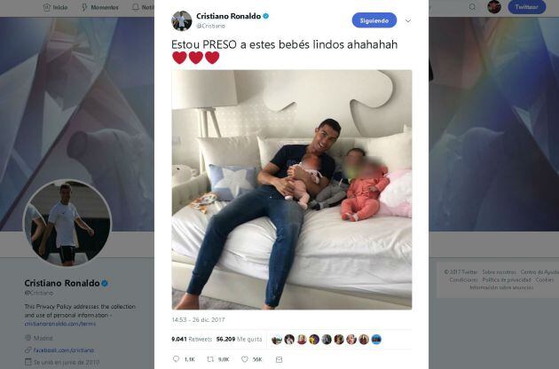 Cristiano ha publicado una foto en las redes sociales con tres de sus hijos.