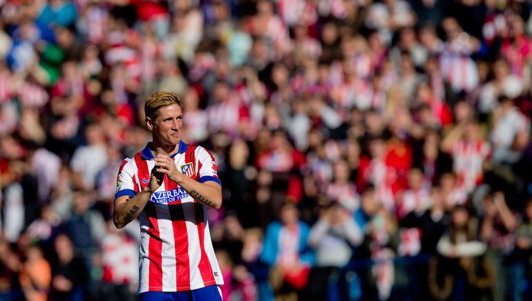 Torres, en un Calderón repleto para su presentación