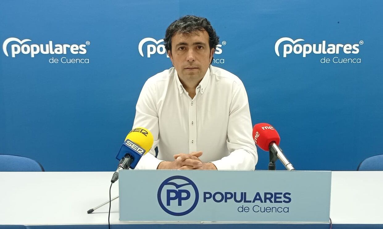 El portavoz del Grupo Popular, José Ángel Gómez Buendía