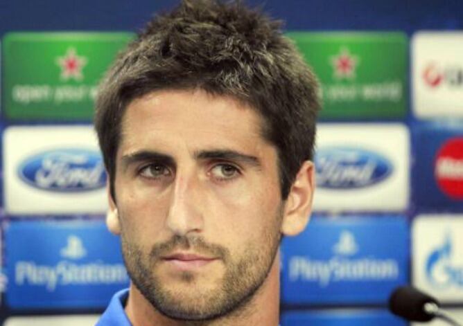 Markel Bergara atiende a los medios de comunicación.