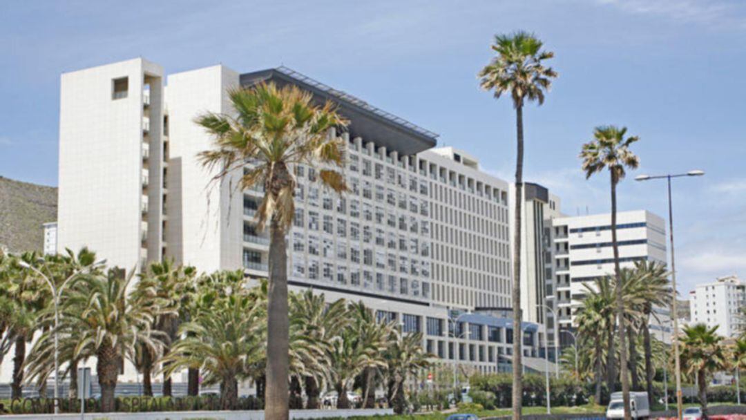 Fachada Hospital Insular de Gran Canaria
