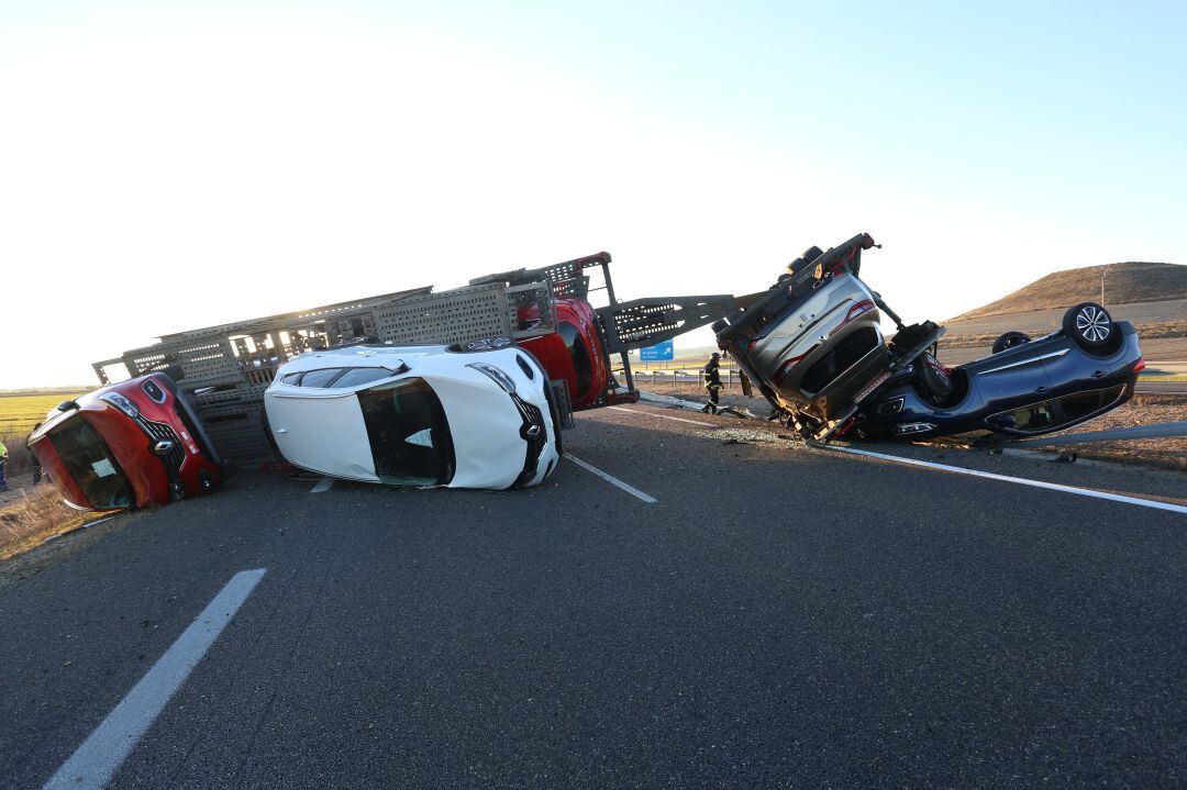 Imagen del camión accidentado