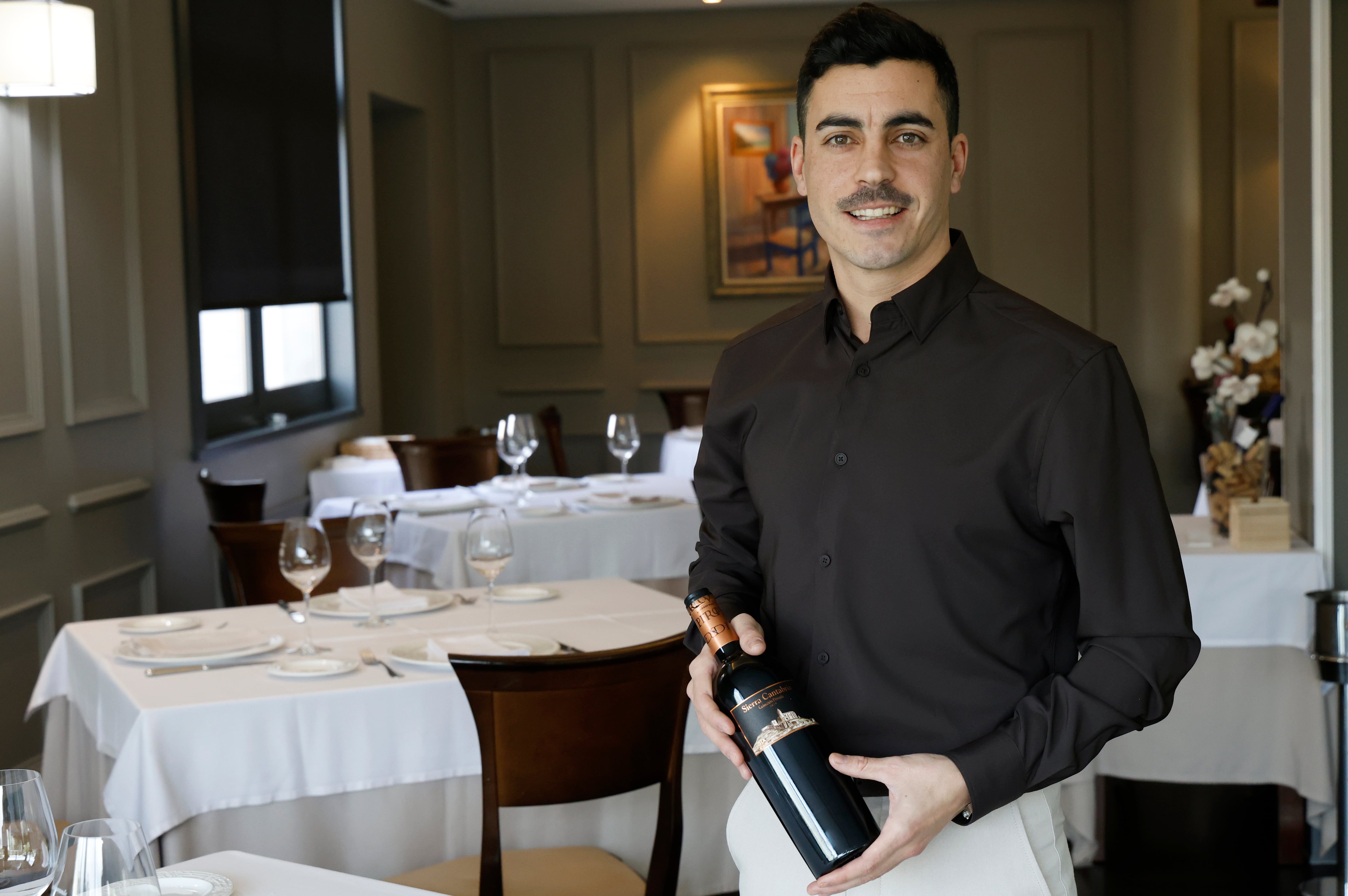 Pedro Méndez, en el interior del restaurante Modesto (foto: Kiko Delgado)