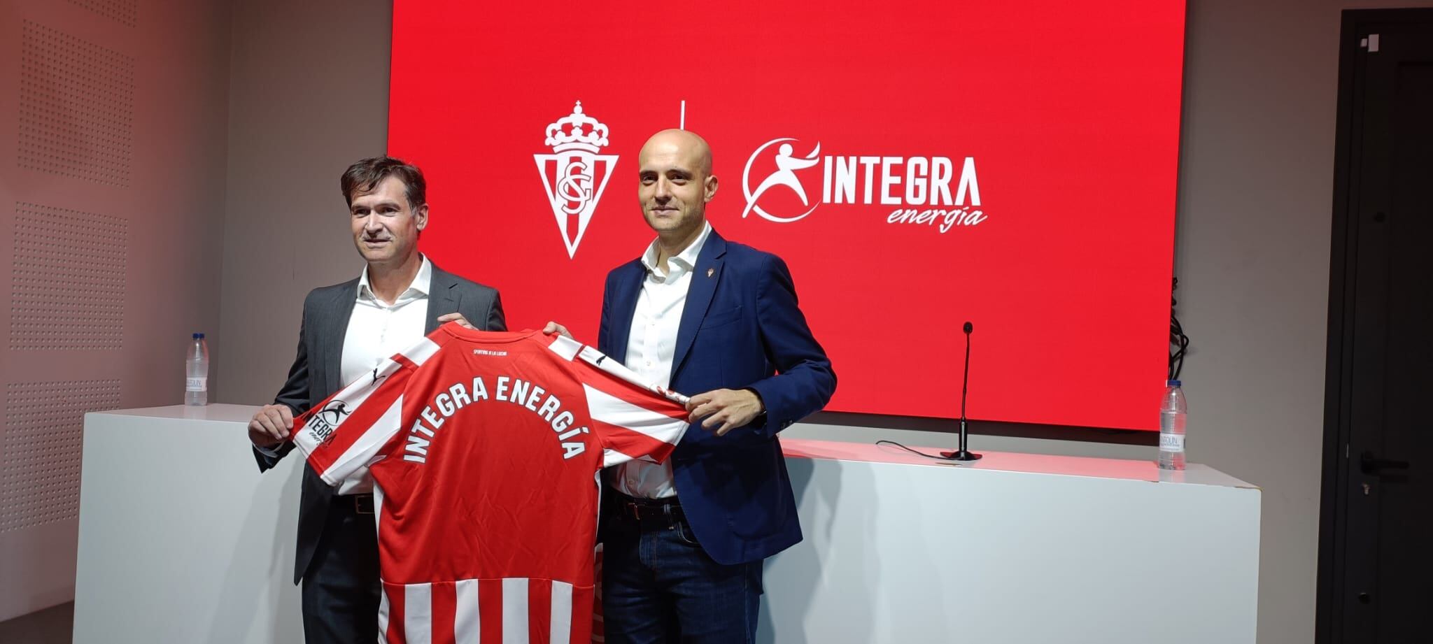 David Guerra en Mareo en la presentación de un acuerdo comercial.