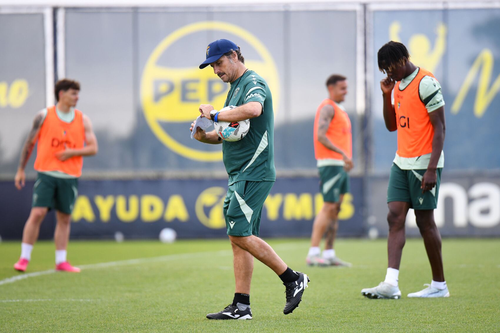 Imanol Idiakez. Foto: Cádiz CF.