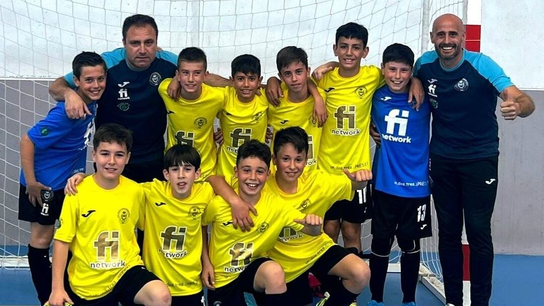 Los alevines del Njueva Elda Finetwork campeón de liga Alicante