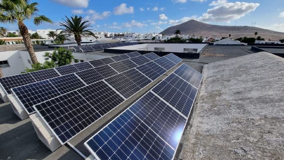 Placas solares en Lanzarote.