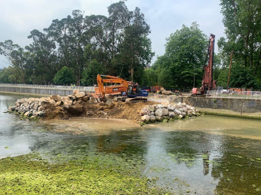 Obras del pozo de tormentas Hermanos Castro. 