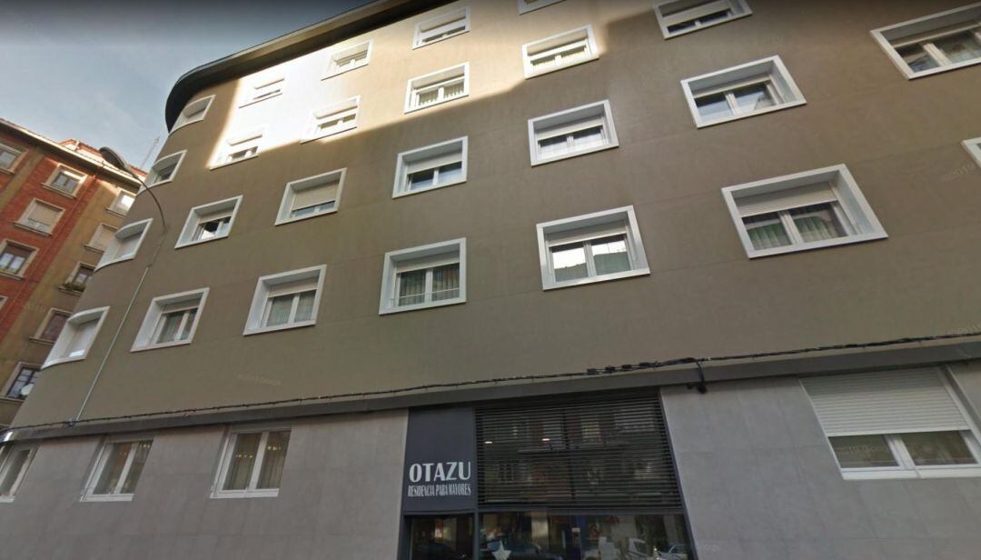 El anciano se precipitó desde la 5ª planta de la céntrica residencia leonesa 