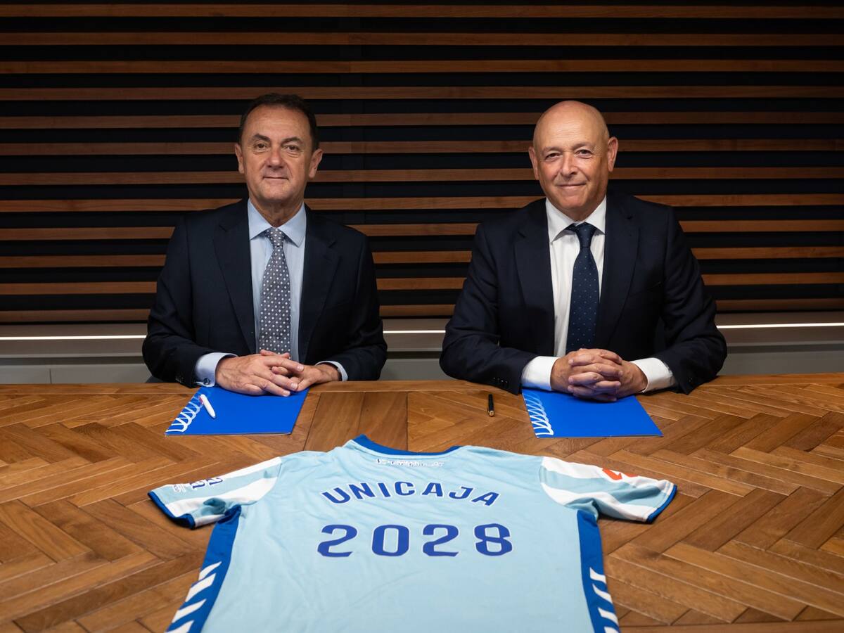 Unicaja Banco y el Málaga firman el acuerdo de patrocinio para las próximas tres temporadas
