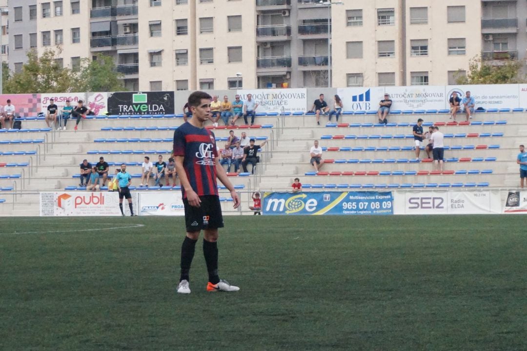 Ricky López seguirá comandando el centro del campo azulgrana