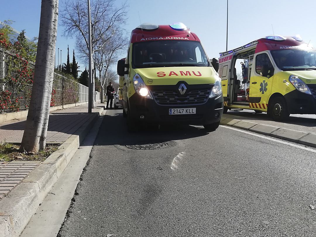 Un camionero herido en Benicarló. Ambulancia. Imagen de archivo