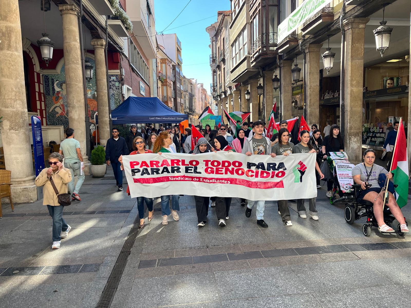 Manifestación de estudiantes por Palestina en Palencia