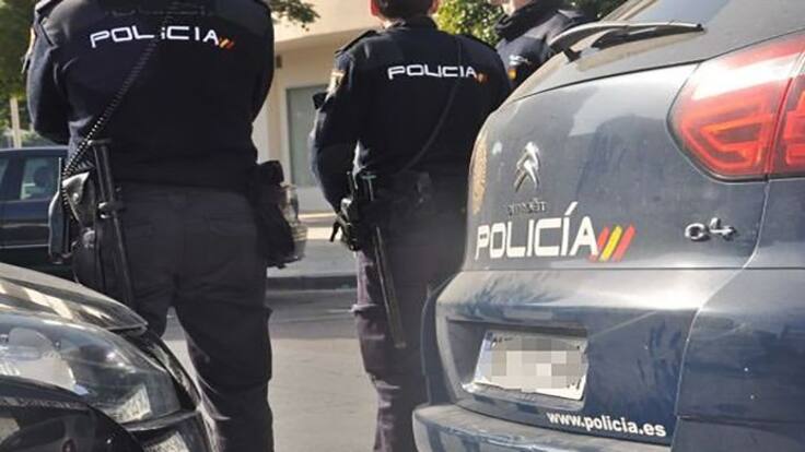 La Policía investiga una supuesta agresión sexual de dos hombres en un portal a joven pontevedresa