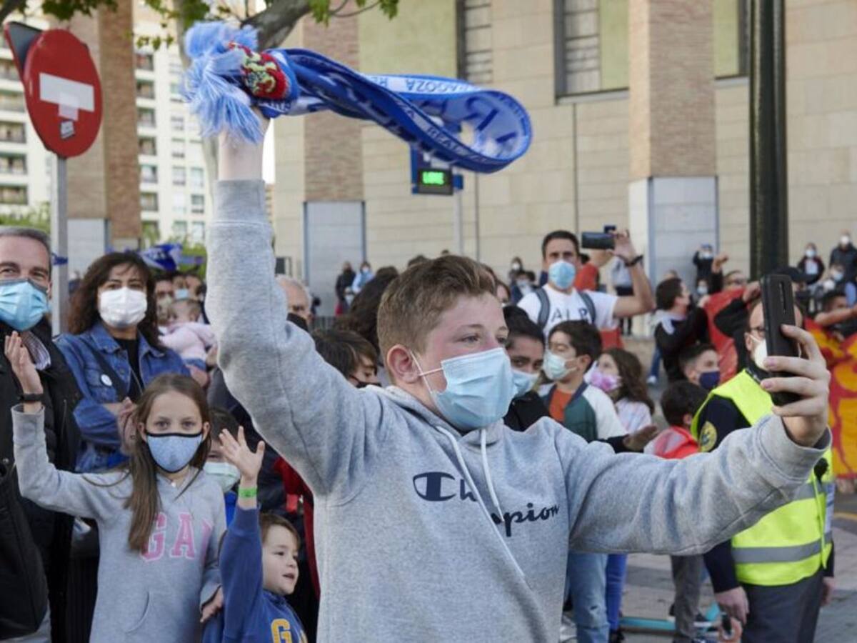 El fútbol profesional y la ACB acabarán la temporada sin público en Aragón